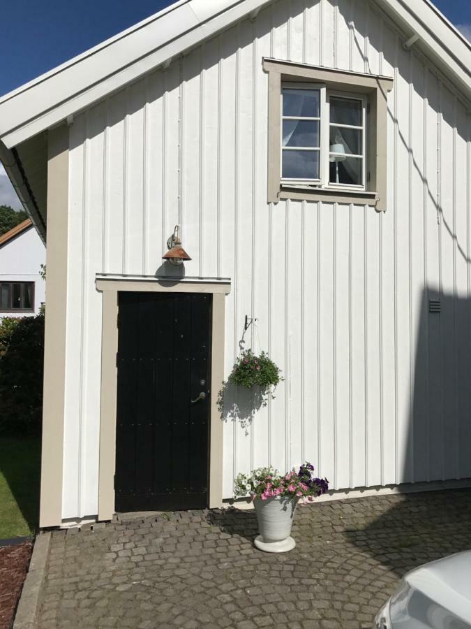 Willa Pia'S House Göteborg Zewnętrze zdjęcie